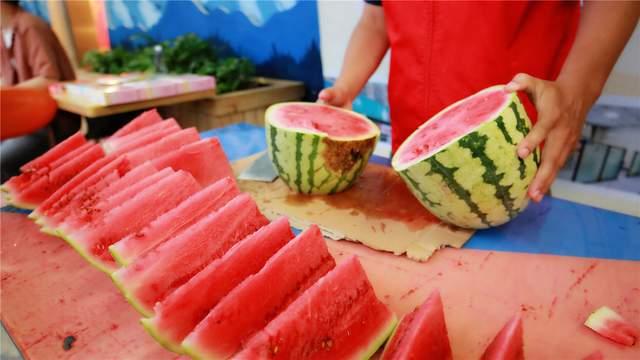 网红小刀刀吃瓜图片大全,揭秘娱乐圈幕后真相